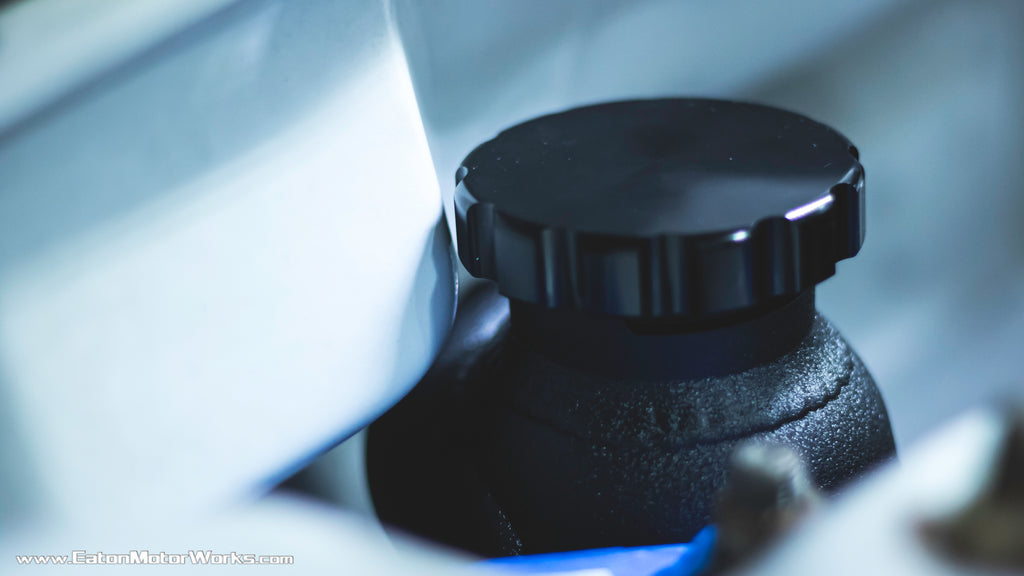 Remote mounted swirl pot